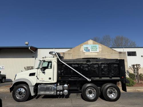 2015 Mack GRANITE GU713