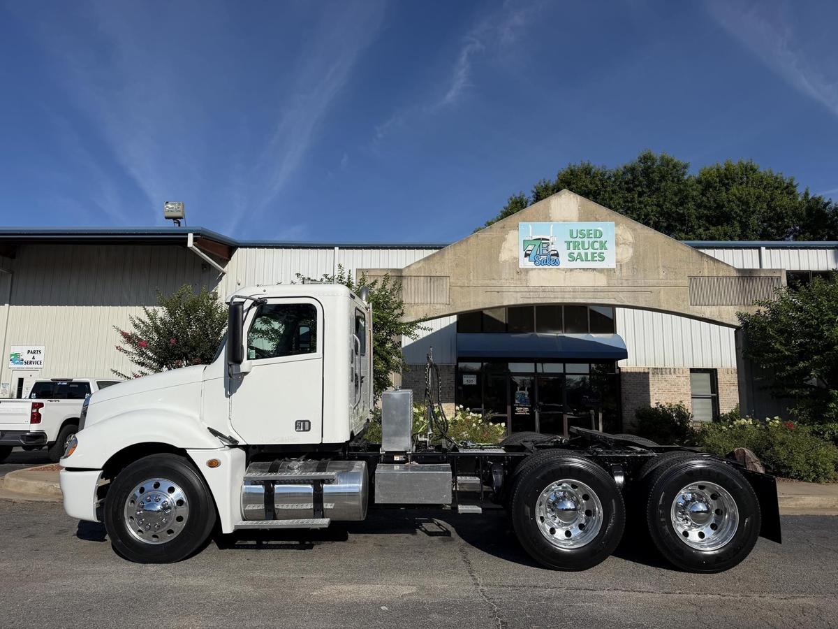 2016 Freightliner COLUMBIA 120