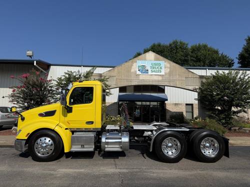 2017 Peterbilt 579