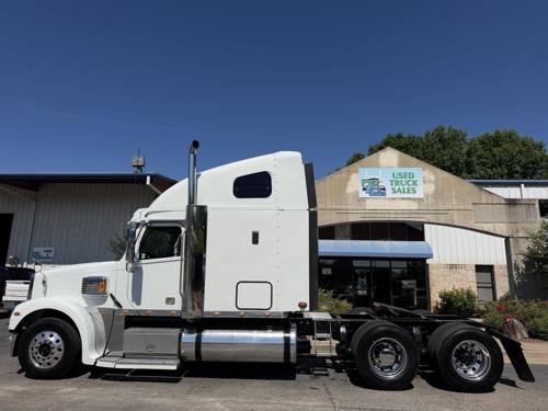 2020 Freightliner CORONADO 132