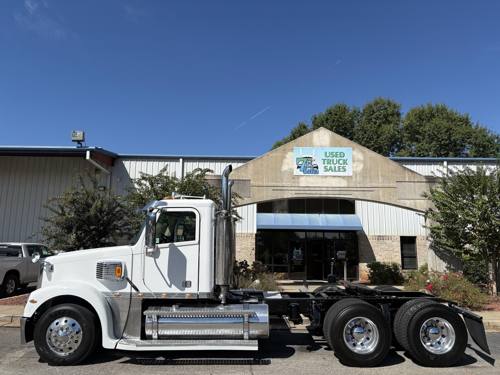 2020 Freightliner CORONADO 132